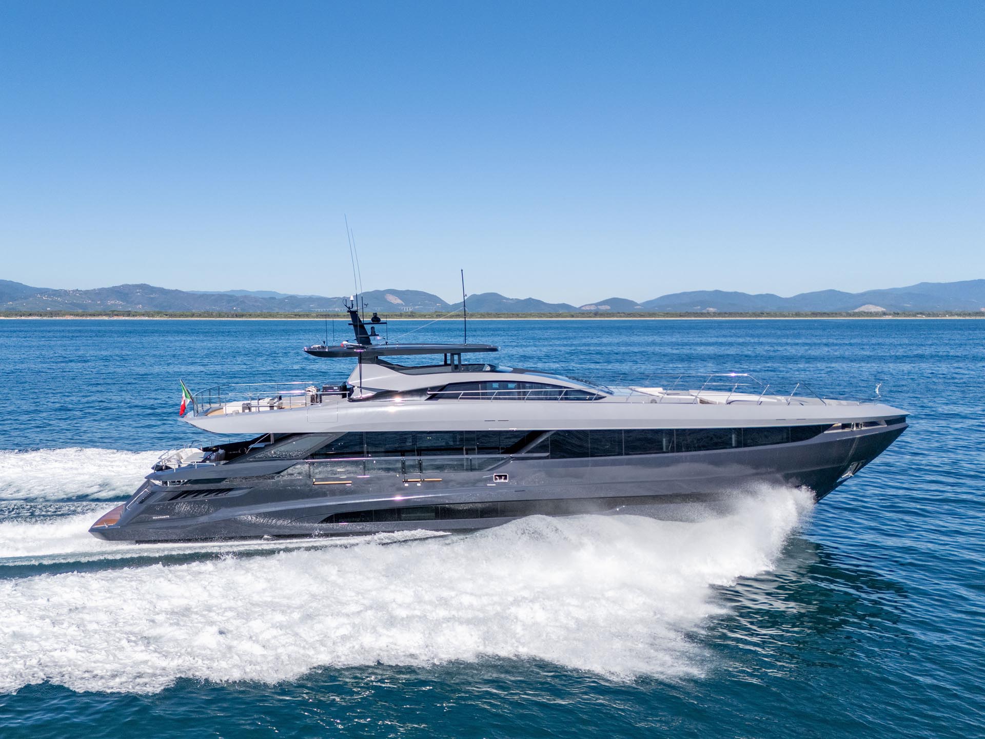 Overmarine Group Launches 12th Mangusta GranSport 33, Highlighting Continued Success in American Market
